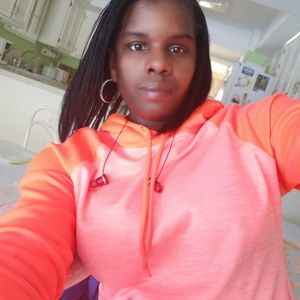 Meet your Posher, Tina